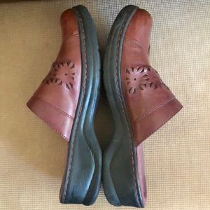 Clarks genuine leather slip on clogs